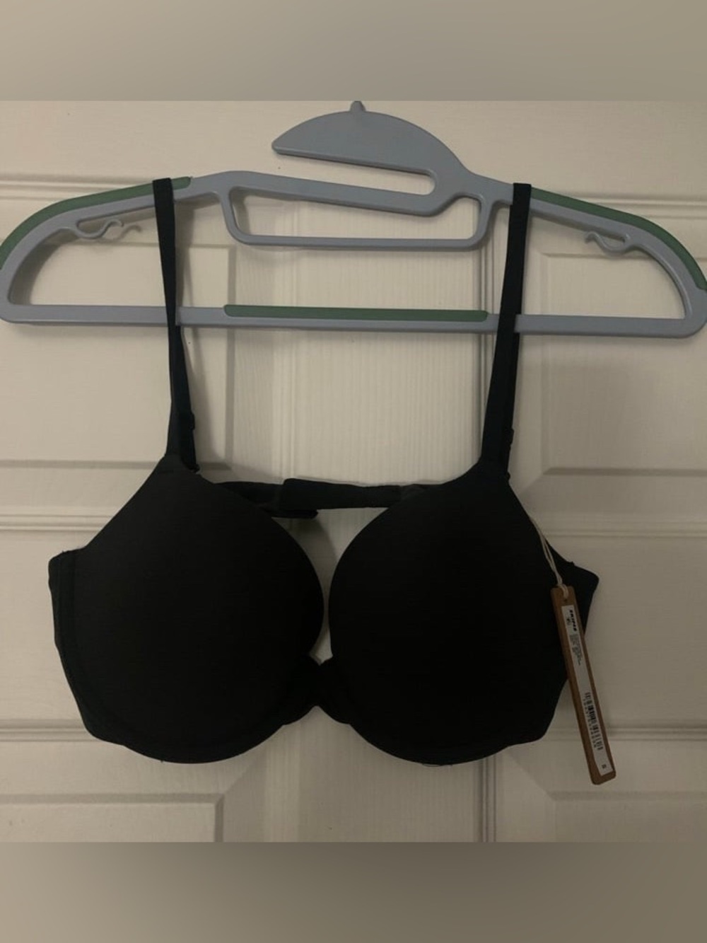 Skims Fits Everybody Push Up Demi Bra/ Onyx 30 D
BNWT